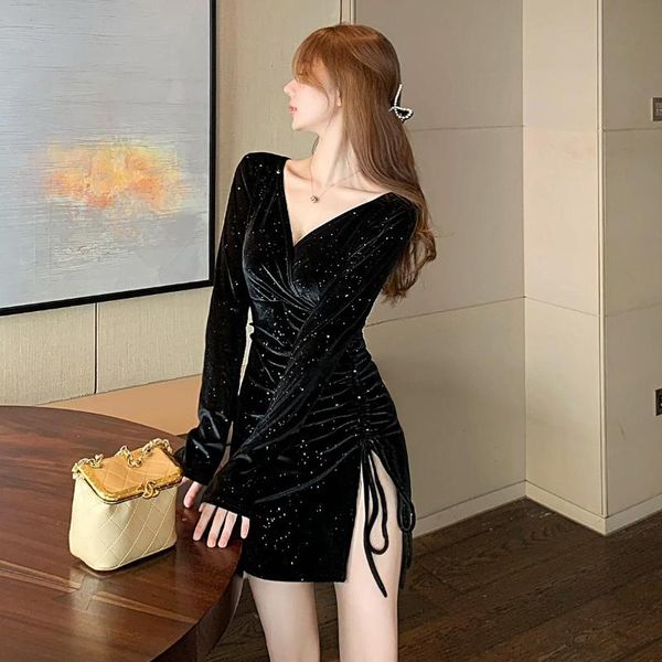 casual dresses winter pleuche flash v-neck show thin split fold draw string long-sleeved dress, Black;gray
casual dresses winter pleuche flash v-neck show thin split fold draw string long-sleeved dress, Black;gray