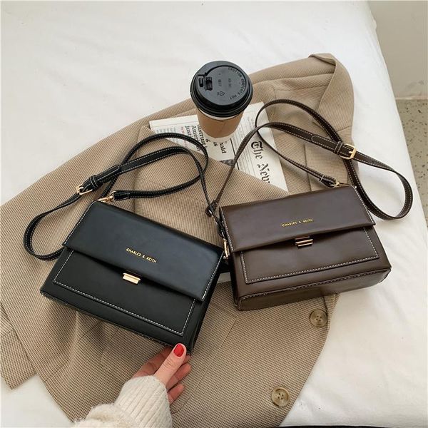 cross body hong kong style retro small bag women's 2021 fashion versatile single shoulder texture square
cross body hong kong style retro small bag women's 2021 fashion versatile single shoulder texture square