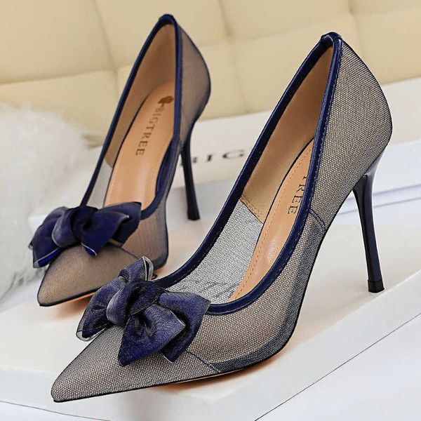 classic luxury designer shoes mesh hollow women pumps bowknot high heels black blue stiletto party sandals female paris wholesale
classic luxury designer shoes mesh hollow women pumps bowknot high heels black blue stiletto party sandals female paris wholesale