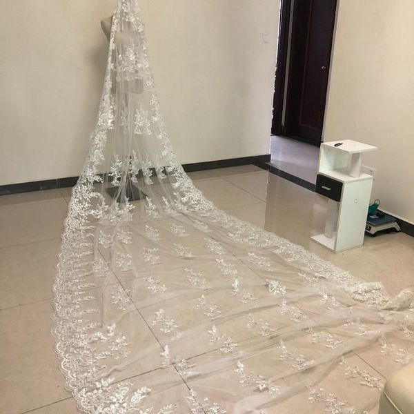 bridal veils 2021 luxury shining wedding white ivory lace applique crystals beading cathedral comb custom made veil, Black
bridal veils 2021 luxury shining wedding white ivory lace applique crystals beading cathedral comb custom made veil, Black