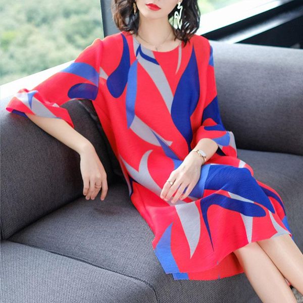 party dresses superaen printed pleated o neck dress for women 2021 summer fashion simple loose slim a-line, White;black
party dresses superaen printed pleated o neck dress for women 2021 summer fashion simple loose slim a-line, White;black