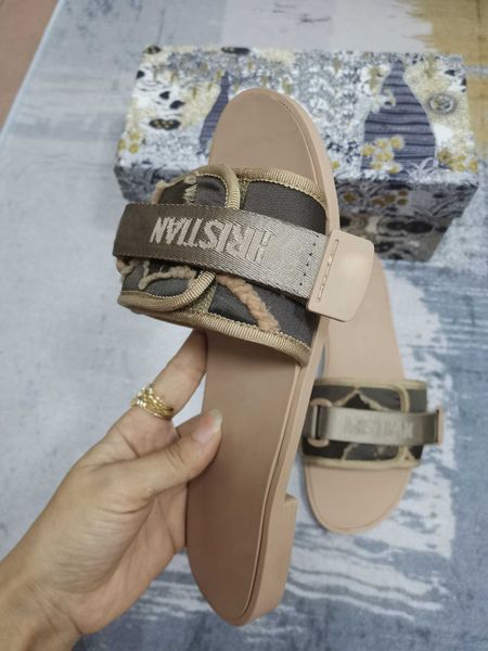 slippers 2021 new women's wear fashion same fashion flat bottomed nylon cloth sandals zly ft0c, Black
slippers 2021 new women's wear fashion same fashion flat bottomed nylon cloth sandals zly ft0c, Black