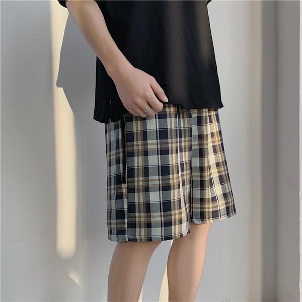 summer plaid shorts men's korean fashion retro casual shorts men's streetwear wil dstraight wide-legged five-point pants men, White;black
summer plaid shorts men's korean fashion retro casual shorts men's streetwear wil dstraight wide-legged five-point pants men, White;black