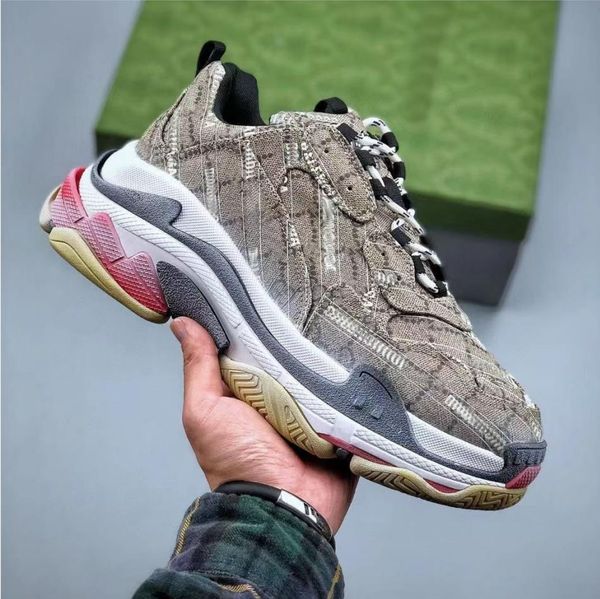 2022 desigers mens sports shoes the hacker project triple-s men women shoess beige ebony gold multi color mens platform mesh leather luxury
2022 desigers mens sports shoes the hacker project triple-s men women shoess beige ebony gold multi color mens platform mesh leather luxury