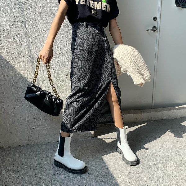 skirts 2021 spring high-end zebra print high-waist split skirt harajuku japan retro washed denim, Black
skirts 2021 spring high-end zebra print high-waist split skirt harajuku japan retro washed denim, Black