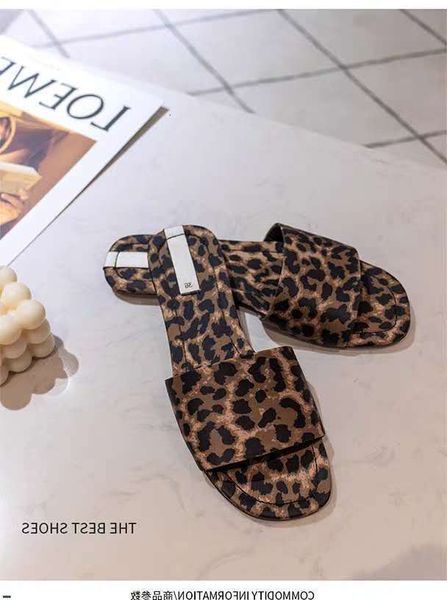 slippers flat sandals with leopard print, open slippers for women, animal outdoors, summer, , 9w6m, Black
slippers flat sandals with leopard print, open slippers for women, animal outdoors, summer, , 9w6m, Black