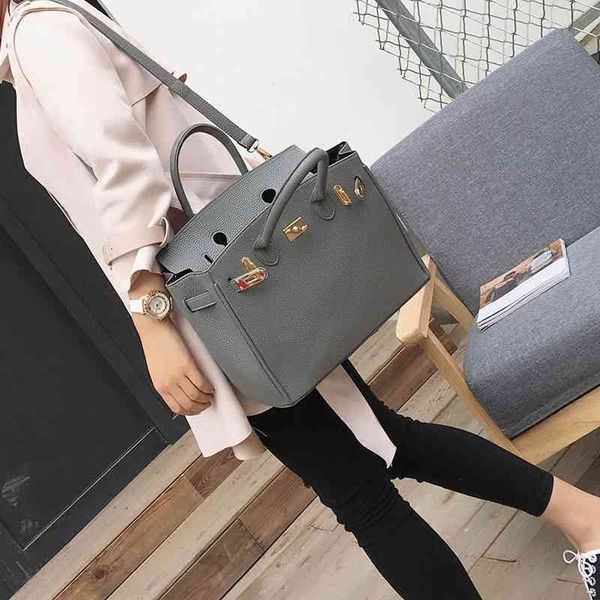 big 2021 new fashion women's versatile handbag one shoulder messenger bag trend
big 2021 new fashion women's versatile handbag one shoulder messenger bag trend