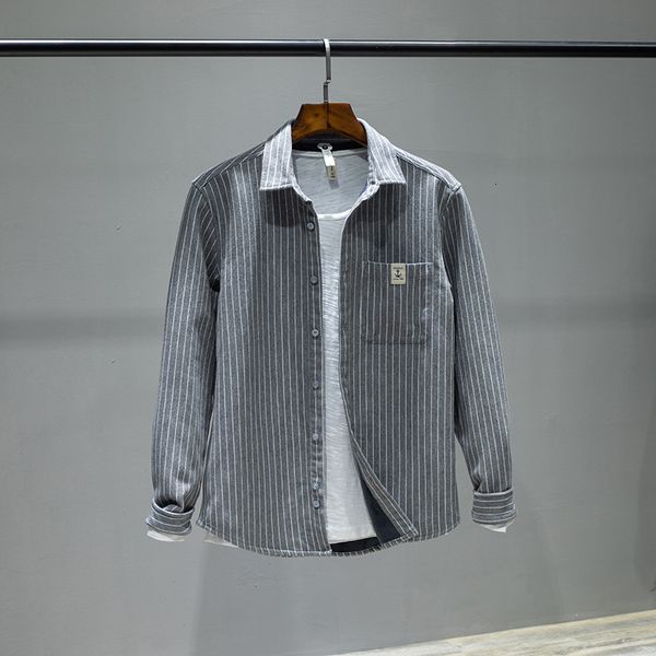2021 new arrival winter and autumn plus veet warm stripe fashion casual striped shirts for comfortable shirt men rj15, White;black
2021 new arrival winter and autumn plus veet warm stripe fashion casual striped shirts for comfortable shirt men rj15, White;black
