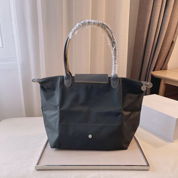 classic luxury tote bags designer handbag 5a quality genuine leather women's fashion brand large capacity shopping bag different colors
classic luxury tote bags designer handbag 5a quality genuine leather women's fashion brand large capacity shopping bag different colors