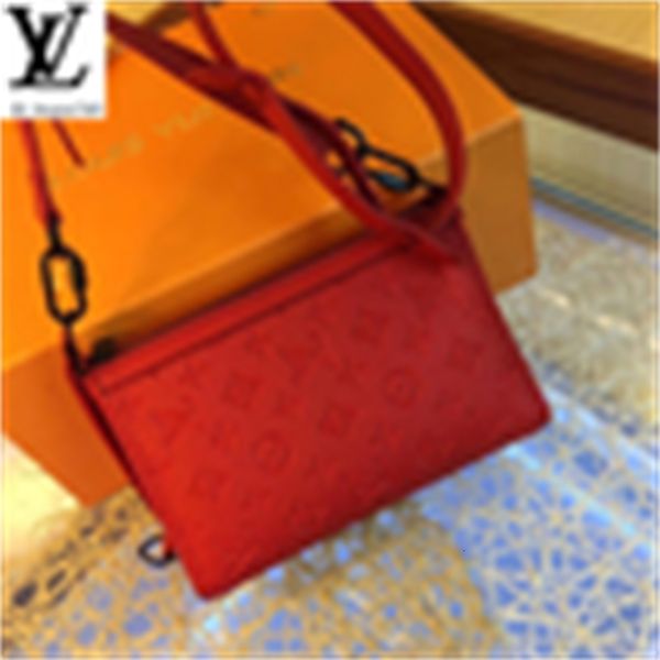 brand designer luxury e8sl m54330 red embossed triangle bag women handbags iconic bags handles shoulder bags totes cross body bag clutch, Red;black
brand designer luxury e8sl m54330 red embossed triangle bag women handbags iconic bags handles shoulder bags totes cross body bag clutch, Red;black