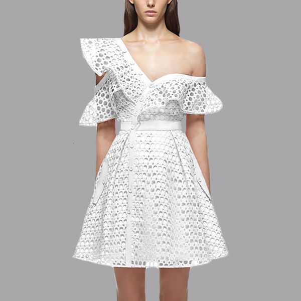2021 arrive new summer runway asymmetrical women one shoulder ruffles white lace out party z 9tae, Black;gray
2021 arrive new summer runway asymmetrical women one shoulder ruffles white lace out party z 9tae, Black;gray