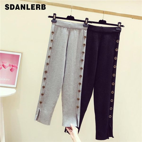 women's pants & capris 2021 autumn winter long button decoration loose knitted wide-leg elastic high waist trousers casual straight, Black;white
women's pants & capris 2021 autumn winter long button decoration loose knitted wide-leg elastic high waist trousers casual straight, Black;white
