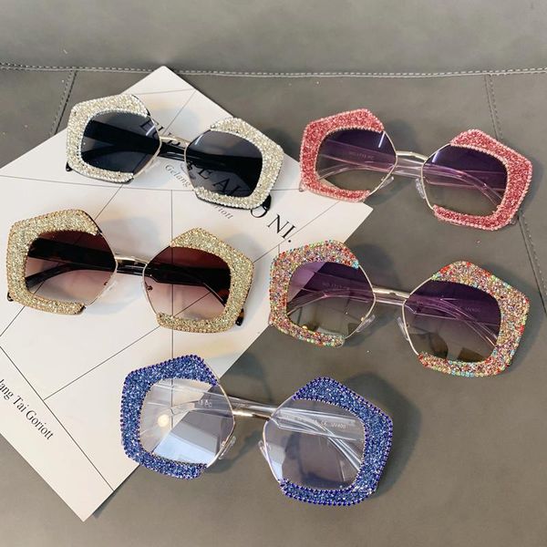 sunglasses 2021 square baroque women crystals girls sun glasses rhinestone ladies shades for party feminino, White;black
sunglasses 2021 square baroque women crystals girls sun glasses rhinestone ladies shades for party feminino, White;black