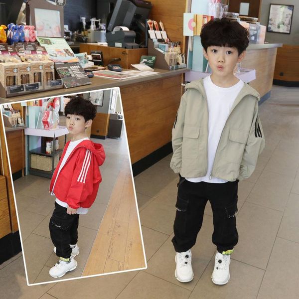 children's clothing jacket 2021 spring new children's western style jacket in the big boy korean style windbreaker, Blue;gray
children's clothing jacket 2021 spring new children's western style jacket in the big boy korean style windbreaker, Blue;gray