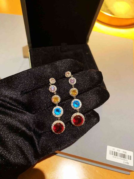 family v stud earrings japan caibao micro inlaid s925 silver ear nails 56, Golden;silver
family v stud earrings japan caibao micro inlaid s925 silver ear nails 56, Golden;silver