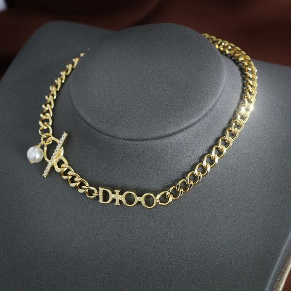 versatile fashion trend design sense boutique's 2021 letter neck chain necklace female brass wind pearl inlaid diamond, Silver 
versatile fashion trend design sense boutique's 2021 letter neck chain necklace female brass wind pearl inlaid diamond, Silver