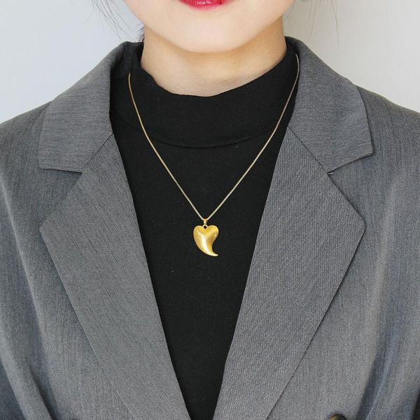 2021 korea new trends gold peach heart simple necklace silver 925 jewelry gifts for women goth boho designer trendy
2021 korea new trends gold peach heart simple necklace silver 925 jewelry gifts for women goth boho designer trendy