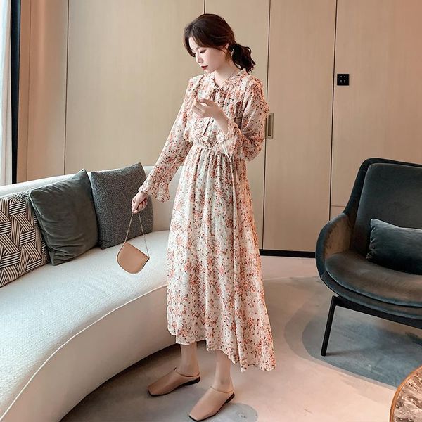 casual dresses women chiffon dress vintage floral printed long sleeve ruffles fashion female boho vestidos 2021 spring summer, Black;gray
casual dresses women chiffon dress vintage floral printed long sleeve ruffles fashion female boho vestidos 2021 spring summer, Black;gray