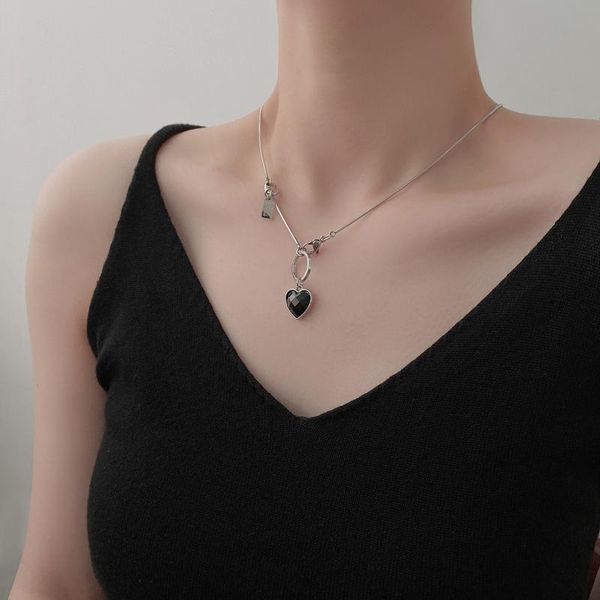 pendant necklaces black white geometric heart for women party jewelry gift fashion silver color clavicle chain femme
pendant necklaces black white geometric heart for women party jewelry gift fashion silver color clavicle chain femme