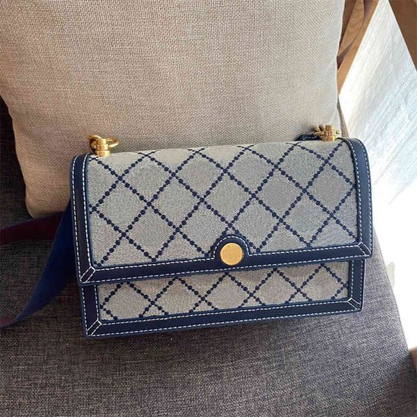 factory direct sale 75% off female 2021 new ins wide belt single shoulder net red foreign style messenger small square bags
factory direct sale 75% off female 2021 new ins wide belt single shoulder net red foreign style messenger small square bags