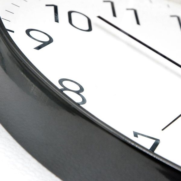 2021 new wall clock living room home creative silent clock nordic light luxury minimalist quartz metal wall watch
2021 new wall clock living room home creative silent clock nordic light luxury minimalist quartz metal wall watch