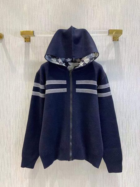 milan runway jackets 2022 spring autumn hooded long sleeve women's designer coats brand same style outerwear 0114-7, Black;brown
milan runway jackets 2022 spring autumn hooded long sleeve women's designer coats brand same style outerwear 0114-7, Black;brown
