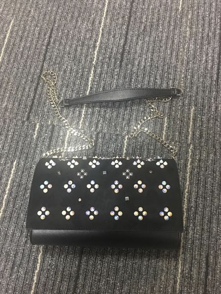 rivet redbottoms luxurys bags personalityhead embossed holding envelope women shoulder bag fashion handbag genuine le322i
rivet redbottoms luxurys bags personalityhead embossed holding envelope women shoulder bag fashion handbag genuine le322i
