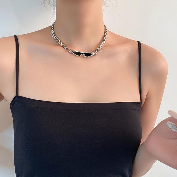 chains moloye 2021 cool sunglasses design pendant jump di necklace ins men and women the same hip-hop style clavicle chain, Silver
chains moloye 2021 cool sunglasses design pendant jump di necklace ins men and women the same hip-hop style clavicle chain, Silver