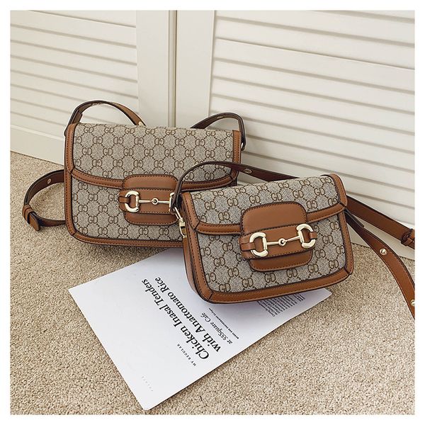 70% off factory store physical belt consulting customer service single shoulder checkered messenger small square armpit bag 
70% off factory store physical belt consulting customer service single shoulder checkered messenger small square armpit bag