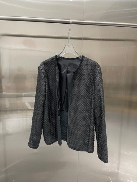 women's leather & faux 2021 women fashion high-quality long-sleeved round neck woven jacket 0727, Black
women's leather & faux 2021 women fashion high-quality long-sleeved round neck woven jacket 0727, Black