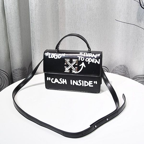 evening bags 2021 fashion graffiti letters female bag ladies all-match diagonal small square purses and handbags luxury designer sac
evening bags 2021 fashion graffiti letters female bag ladies all-match diagonal small square purses and handbags luxury designer sac