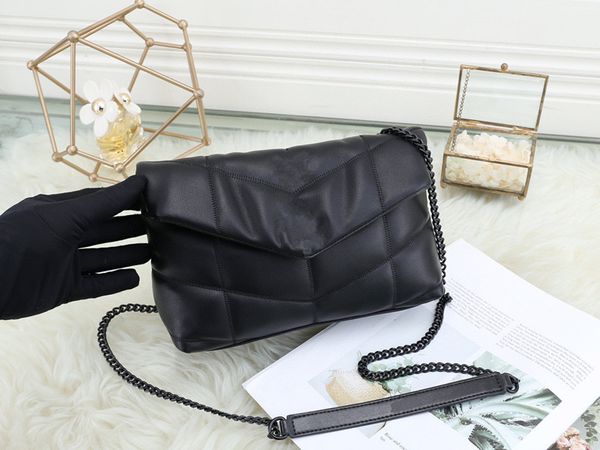 ladies brand shoulder bag ladies designer letter messenger bag leather chain messenger bag wallet metal handbag
ladies brand shoulder bag ladies designer letter messenger bag leather chain messenger bag wallet metal handbag