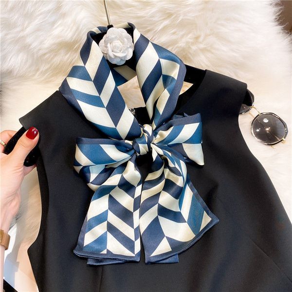 hangzhou silk scarf women's autumn and winter fashion strip double-layer double-sided ribbon high-grade mulberry silk scarf scarf, Blue;gray
hangzhou silk scarf women's autumn and winter fashion strip double-layer double-sided ribbon high-grade mulberry silk scarf scarf, Blue;gray