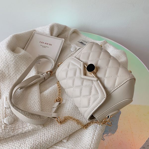 evening bag women's 2021 fashion foreign style summer texture rhombic single shoulder crossbody small embroidery chain
evening bag women's 2021 fashion foreign style summer texture rhombic single shoulder crossbody small embroidery chain