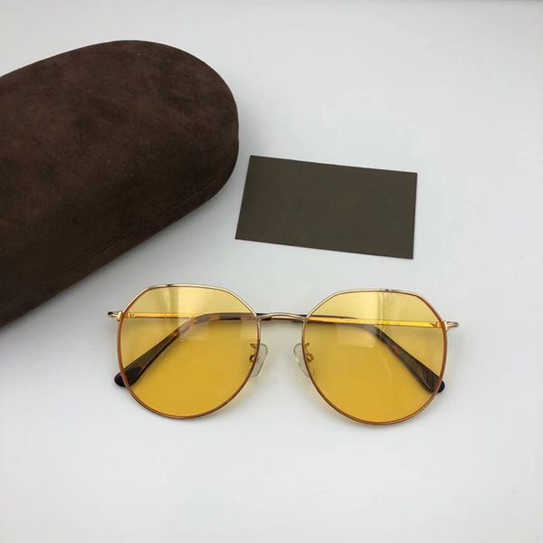 new style designed metal multi-shaped sunglasses uv400 hd gradient lenses56-18-145lightweight fashion goggles 0723 fullset case, White;black
new style designed metal multi-shaped sunglasses uv400 hd gradient lenses56-18-145lightweight fashion goggles 0723 fullset case, White;black
