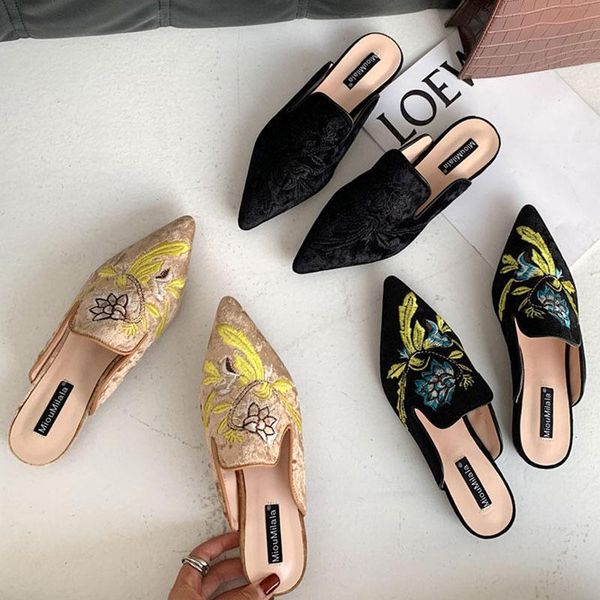 2021 summer women flat slippers embroidery velvet mules shoes woman slip on flats female slides black beige cozy slippers flip f
2021 summer women flat slippers embroidery velvet mules shoes woman slip on flats female slides black beige cozy slippers flip f