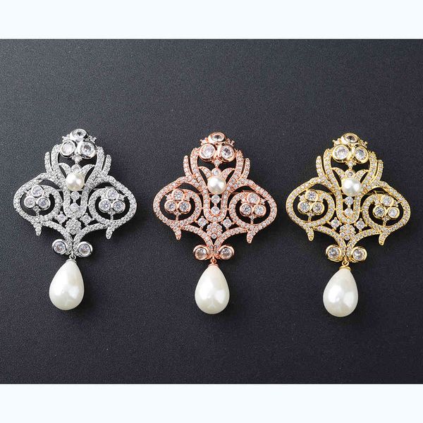 white sea shell pearl gold plated cubic zirconia micro pave flower brooch, Gray
white sea shell pearl gold plated cubic zirconia micro pave flower brooch, Gray