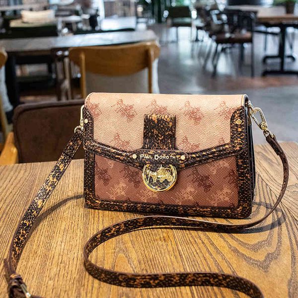 handbag carriage printed small women's 2021 fashion summer messenger high sense foreign style one shoulder square, Black;red
handbag carriage printed small women's 2021 fashion summer messenger high sense foreign style one shoulder square, Black;red