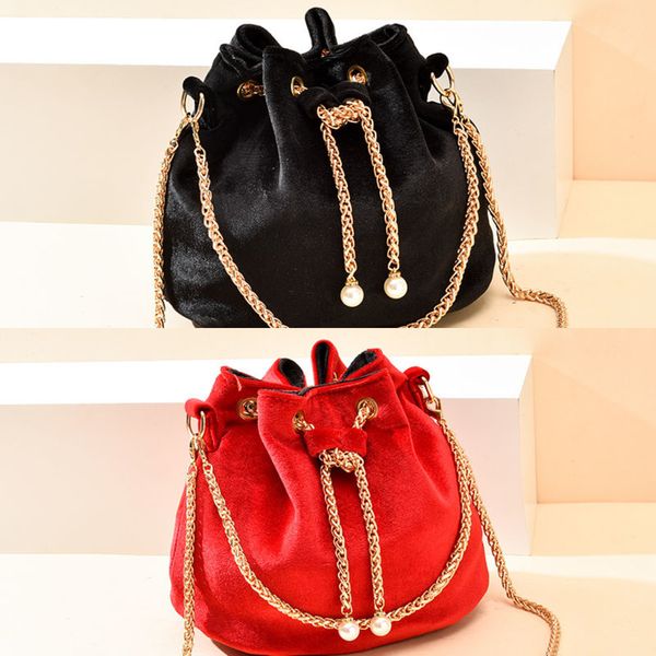 brand designer luxury handbags women fashion velvet shoulder bag women pu leather chain crossbody bags large capacity bucket bag c0225 
brand designer luxury handbags women fashion velvet shoulder bag women pu leather chain crossbody bags large capacity bucket bag c0225