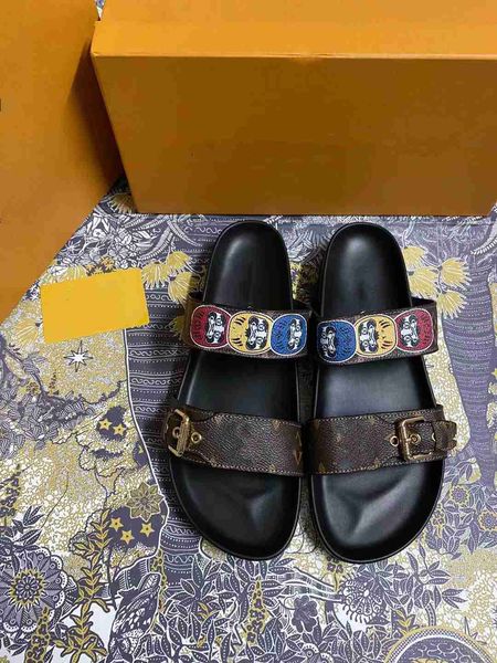 2021 new ladies and men designer fashion slippers, casual all-match ladies sandals and men slippers, wholesale shipping, with packaging, Black
2021 new ladies and men designer fashion slippers, casual all-match ladies sandals and men slippers, wholesale shipping, with packaging, Black
