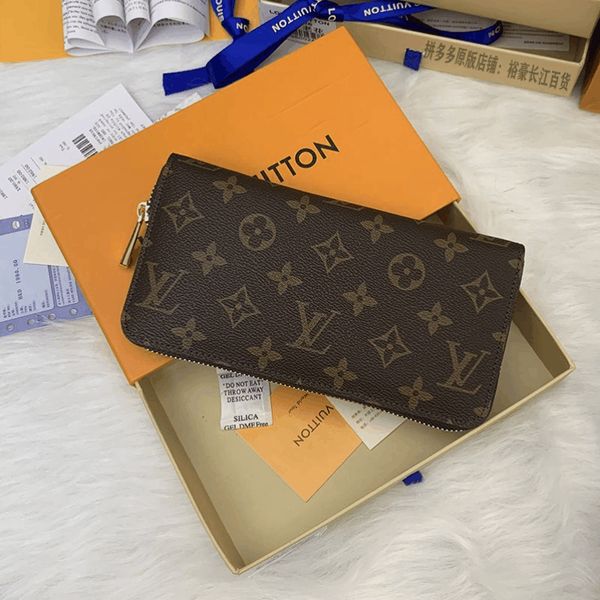 fashion women clutch wallet pu leather wallet single zipper wallets lady ladies long classical purse with orange box card gg's louis�, Red;black
fashion women clutch wallet pu leather wallet single zipper wallets lady ladies long classical purse with orange box card gg's louis�, Red;black