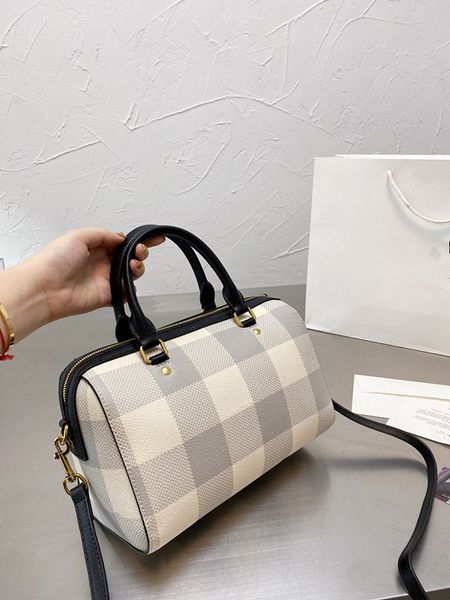gray checkered pillow bag premium leather boston handbag women's shoulder bags for all ages simple leisure designer poackt 25cm
gray checkered pillow bag premium leather boston handbag women's shoulder bags for all ages simple leisure designer poackt 25cm