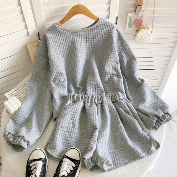 women's tracksuits 2021 autumn tracksuit women shorts set drawstring long sleeve sweatshirt and casual elastic waist wide-leg two piece, Gray
women's tracksuits 2021 autumn tracksuit women shorts set drawstring long sleeve sweatshirt and casual elastic waist wide-leg two piece, Gray