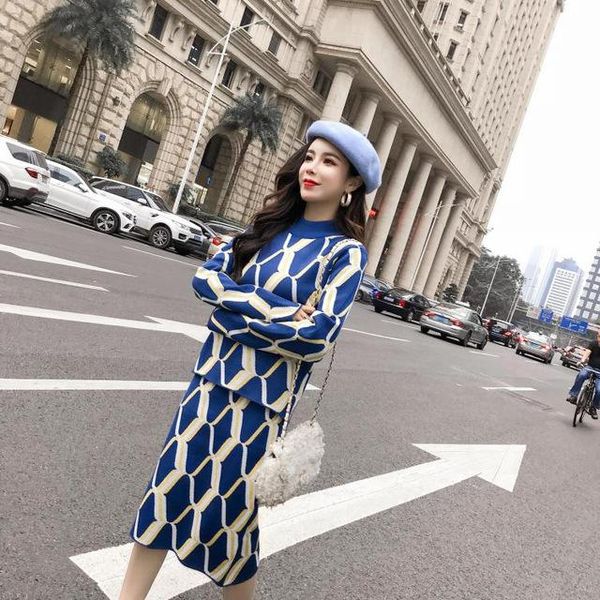 casual dresses amolapha women vintage geometric pattern knit sweater +skirts 2pcs sets knitting knee length skirts clothes suits, Black;gray
casual dresses amolapha women vintage geometric pattern knit sweater +skirts 2pcs sets knitting knee length skirts clothes suits, Black;gray