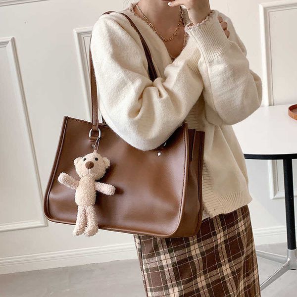 simple large capacity bag women's 2021 fashion versatile one shoulder underarm net red hand tote
simple large capacity bag women's 2021 fashion versatile one shoulder underarm net red hand tote