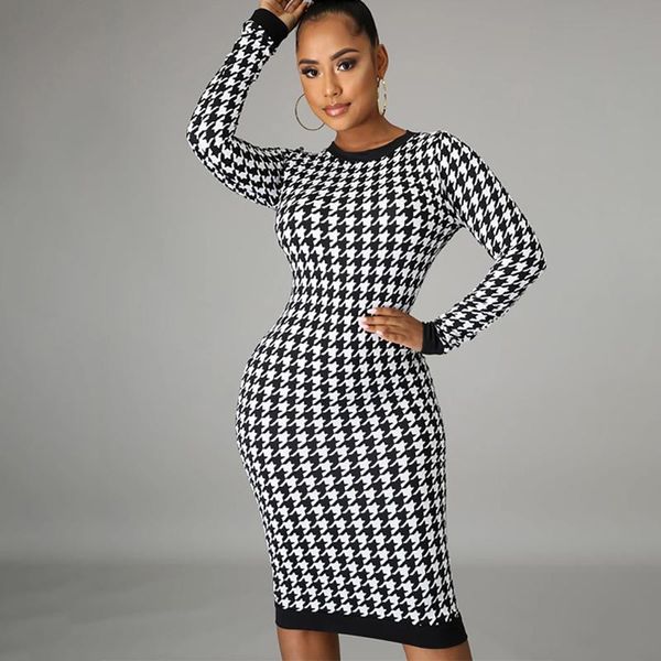 long sleeve black white plaid dress women elegant ladies office dresses vintage o neck knee-length dress party vestido, Black;gray
long sleeve black white plaid dress women elegant ladies office dresses vintage o neck knee-length dress party vestido, Black;gray