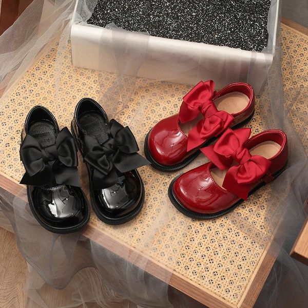 flat shoes children leather girls princess fashion bow performance dress student dance flats baby toddler kids moccasins 03a, Black;grey
flat shoes children leather girls princess fashion bow performance dress student dance flats baby toddler kids moccasins 03a, Black;grey