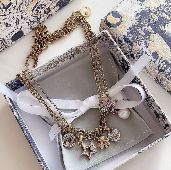 special offer 2021 luxury designer jewelry / 2021 new fashion multilayer necklace personalized star clover, Silver
special offer 2021 luxury designer jewelry / 2021 new fashion multilayer necklace personalized star clover, Silver