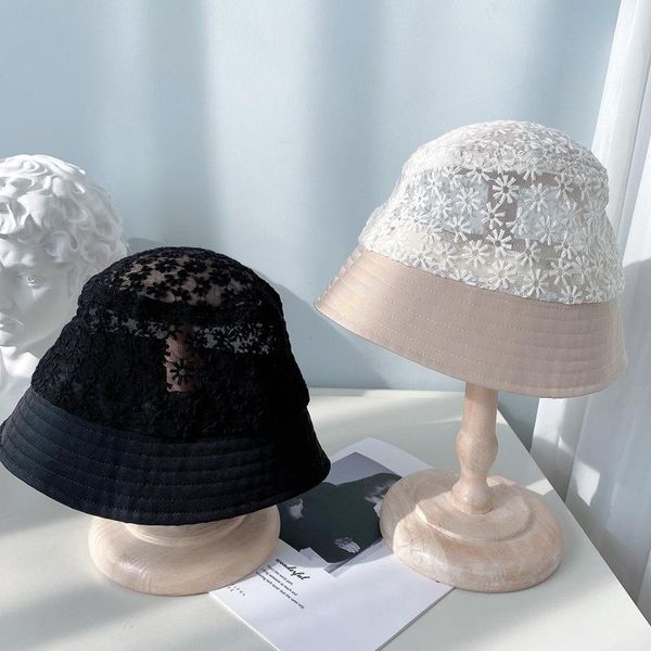 wide brim hats 202103-2508771 spring summer lace flower patchwork pu street lady holiday sun bucket cap women leisure hat, Blue;gray
wide brim hats 202103-2508771 spring summer lace flower patchwork pu street lady holiday sun bucket cap women leisure hat, Blue;gray