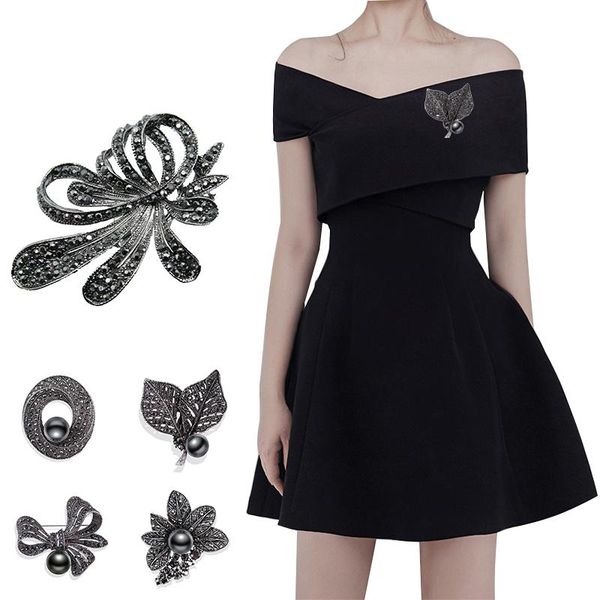 pins, brooches 1pcs vintage women black flower bowknot pearl brooch fashion wedding personality boutonniere rhinestone breastpin jewelry, Gray
pins, brooches 1pcs vintage women black flower bowknot pearl brooch fashion wedding personality boutonniere rhinestone breastpin jewelry, Gray